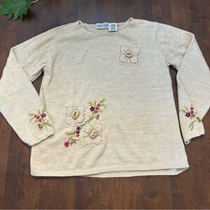 Cabin Creek Vintage Sweater with Floral Embroidered Accents Size Medium